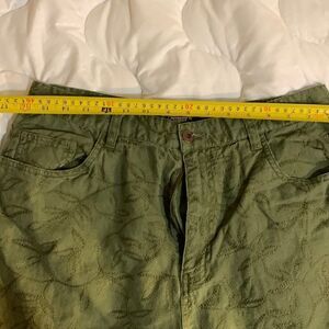 Shaver Lake Casuals Size 14. Capri Slacks